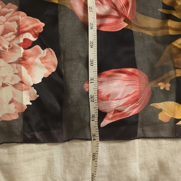 Silk Adrienne Vittadini Pink and Gold Scarf Luxurious Wrap - Picture 9 of 13